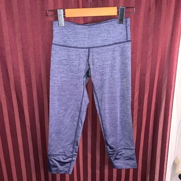 Lululemon capris - Picture 1 of 7